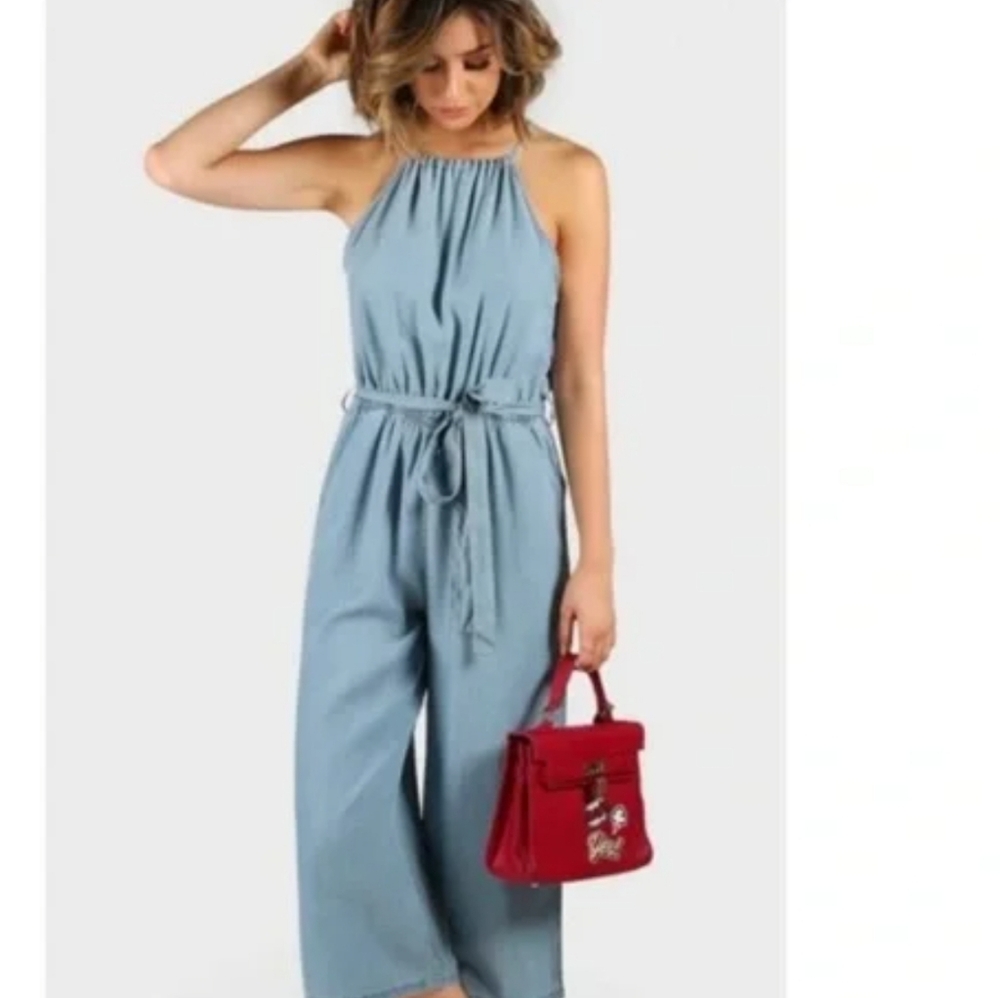 DO+BE Blue Chambray Cropped Jumpsuit – Size M